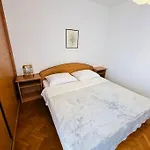 شقة Grandi